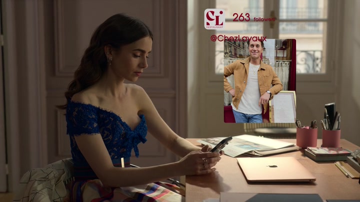 Emily_in_Paris_S02E05_WEBRip_x264-ION10_0823.jpg