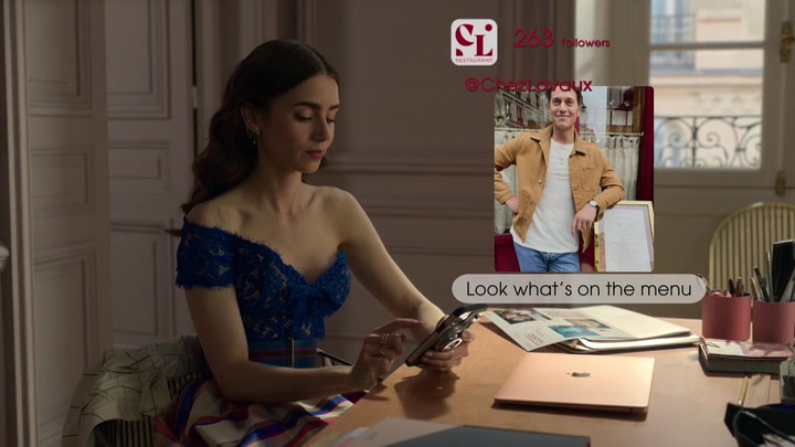 Emily_in_Paris_S02E05_WEBRip_x264-ION10_0836.jpg