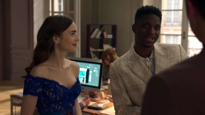 Emily_in_Paris_S02E05_WEBRip_x264-ION10_0886.jpg