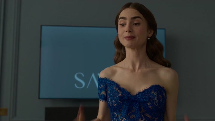 Emily_in_Paris_S02E05_WEBRip_x264-ION10_0966.jpg