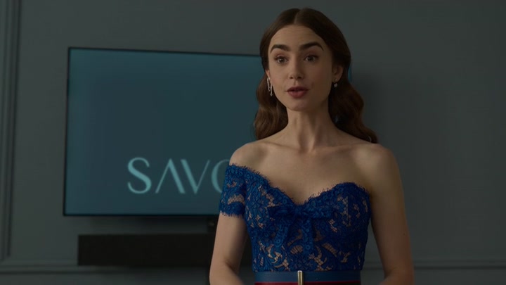 Emily_in_Paris_S02E05_WEBRip_x264-ION10_1004.jpg