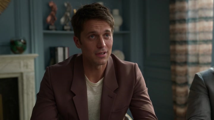 Emily_in_Paris_S02E05_WEBRip_x264-ION10_1019.jpg Emily_in_Paris_S02E05_WEBRip_x264-ION10_1019.jpg