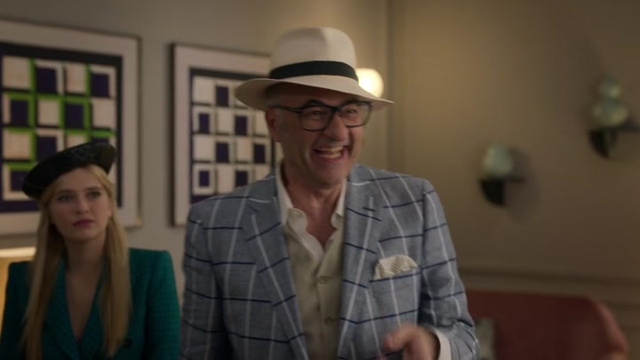 Emily_in_Paris_S02E05_WEBRip_x264-ION10_1063.jpg