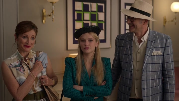 Emily_in_Paris_S02E05_WEBRip_x264-ION10_1088.jpg
