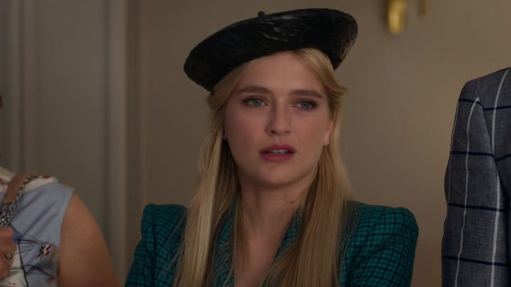 Emily_in_Paris_S02E05_WEBRip_x264-ION10_1108.jpg