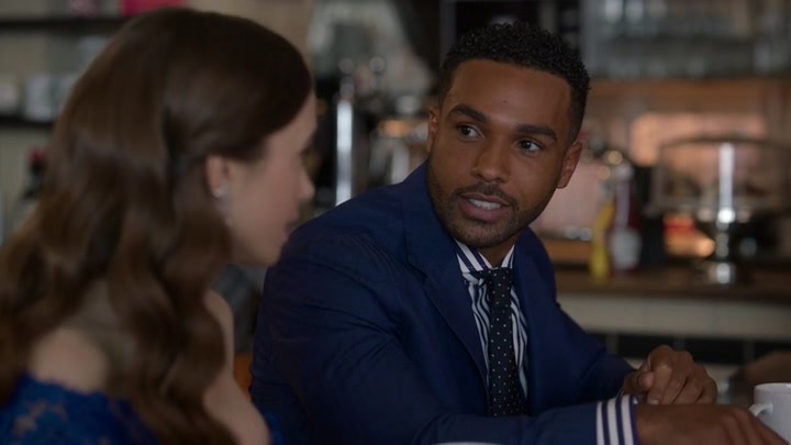 Emily_in_Paris_S02E05_WEBRip_x264-ION10_1389.jpg Emily_in_Paris_S02E05_WEBRip_x264-ION10_1389.jpg