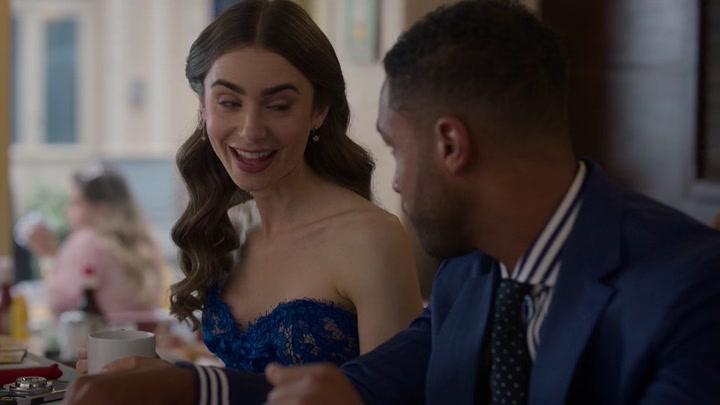 Emily_in_Paris_S02E05_WEBRip_x264-ION10_1427.jpg