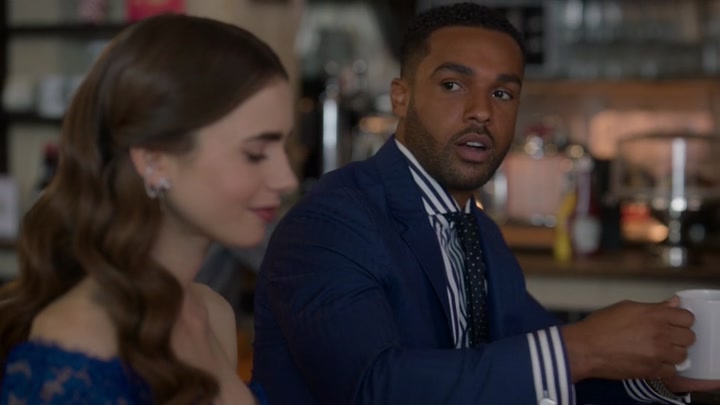 Emily_in_Paris_S02E05_WEBRip_x264-ION10_1444.jpg