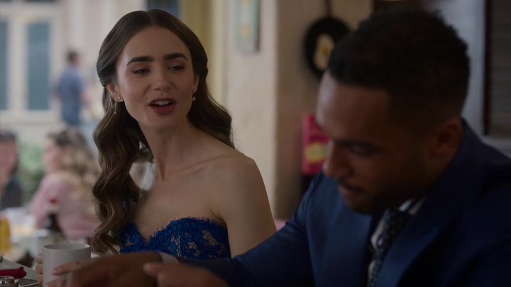 Emily_in_Paris_S02E05_WEBRip_x264-ION10_1459.jpg