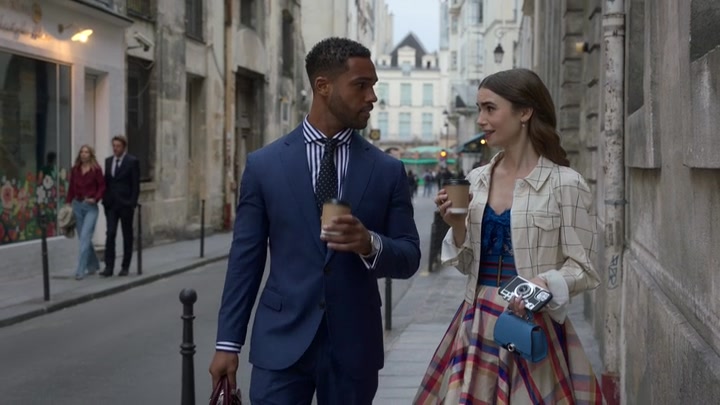 Emily_in_Paris_S02E05_WEBRip_x264-ION10_1480.jpg