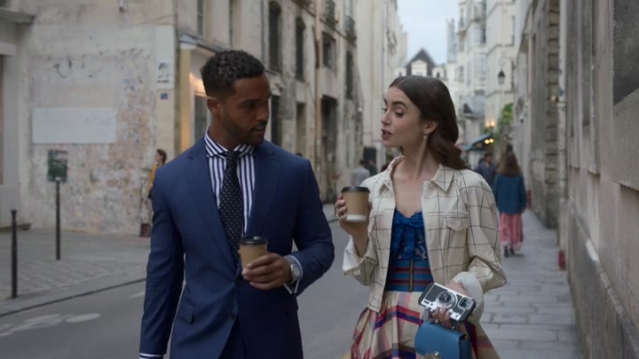 Emily_in_Paris_S02E05_WEBRip_x264-ION10_1498.jpg