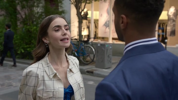 Emily_in_Paris_S02E05_WEBRip_x264-ION10_1526.jpg