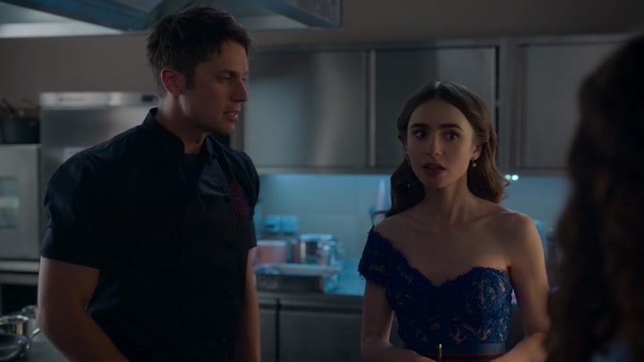Emily_in_Paris_S02E05_WEBRip_x264-ION10_1759.jpg