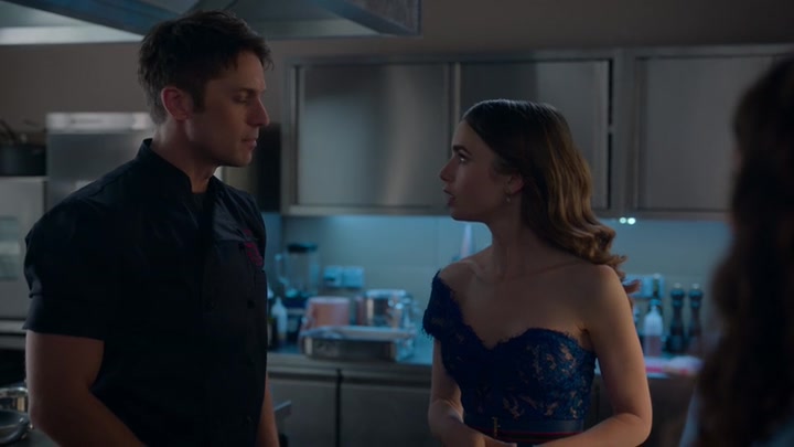 Emily_in_Paris_S02E05_WEBRip_x264-ION10_1761.jpg