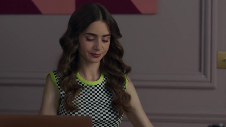 Emily_in_Paris_S02E05_WEBRip_x264-ION10_1864.jpg