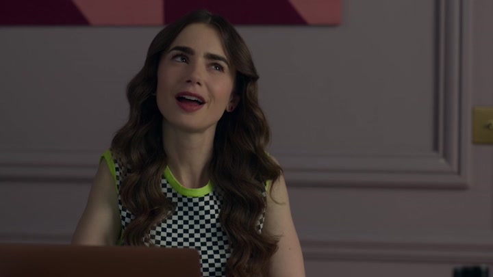 Emily_in_Paris_S02E05_WEBRip_x264-ION10_1899.jpg