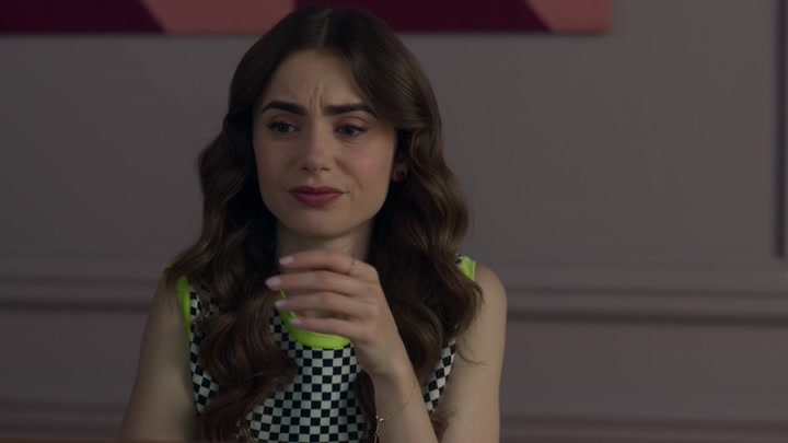 Emily_in_Paris_S02E05_WEBRip_x264-ION10_1953.jpg