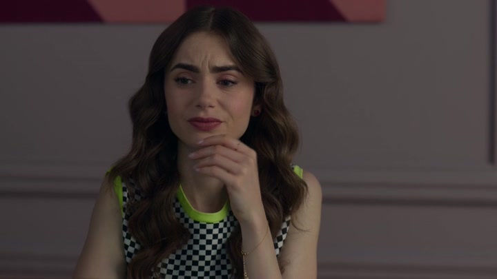 Emily_in_Paris_S02E05_WEBRip_x264-ION10_1954.jpg
