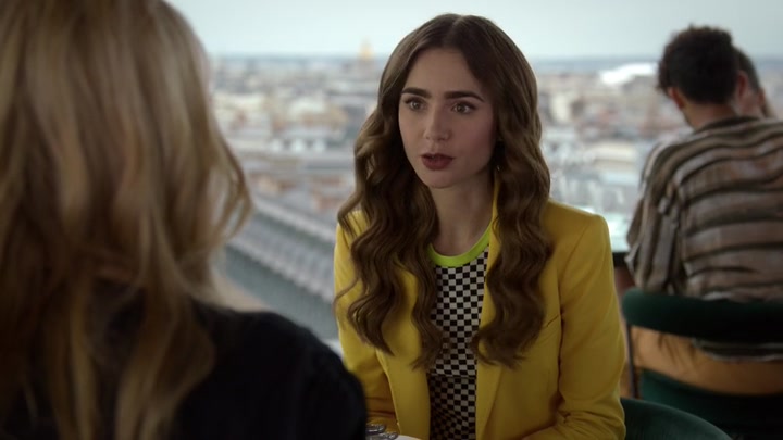 Emily_in_Paris_S02E05_WEBRip_x264-ION10_2077.jpg