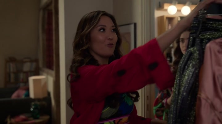 Emily_in_Paris_S02E05_WEBRip_x264-ION10_2190.jpg Emily_in_Paris_S02E05_WEBRip_x264-ION10_2190.jpg