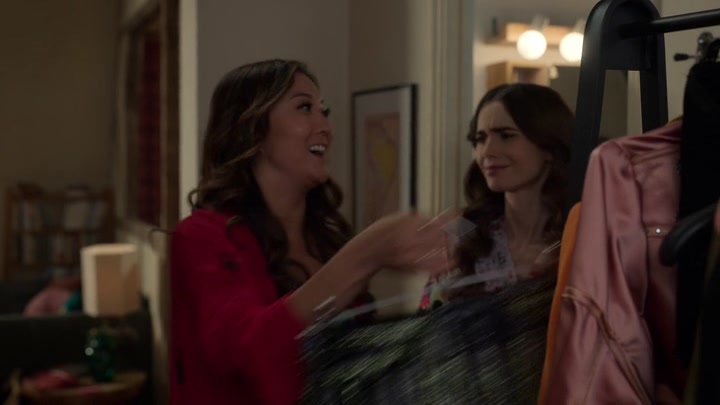 Emily_in_Paris_S02E05_WEBRip_x264-ION10_2192.jpg