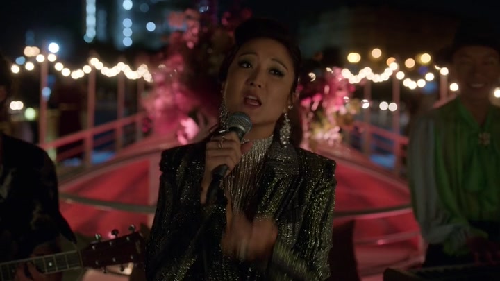 Emily_in_Paris_S02E05_WEBRip_x264-ION10_2244.jpg Emily_in_Paris_S02E05_WEBRip_x264-ION10_2244.jpg