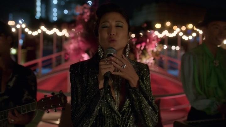 Emily_in_Paris_S02E05_WEBRip_x264-ION10_2245.jpg Emily_in_Paris_S02E05_WEBRip_x264-ION10_2245.jpg