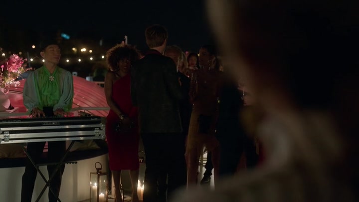 Emily_in_Paris_S02E05_WEBRip_x264-ION10_2290.jpg Emily_in_Paris_S02E05_WEBRip_x264-ION10_2290.jpg