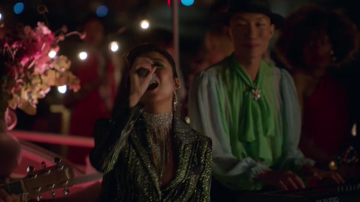 Emily_in_Paris_S02E05_WEBRip_x264-ION10_2328.jpg Emily_in_Paris_S02E05_WEBRip_x264-ION10_2328.jpg