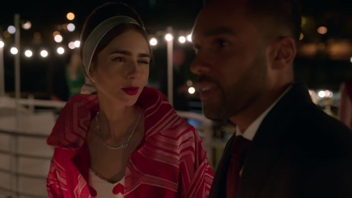 Emily_in_Paris_S02E05_WEBRip_x264-ION10_2493.jpg