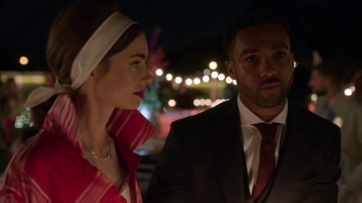Emily_in_Paris_S02E05_WEBRip_x264-ION10_2503.jpg