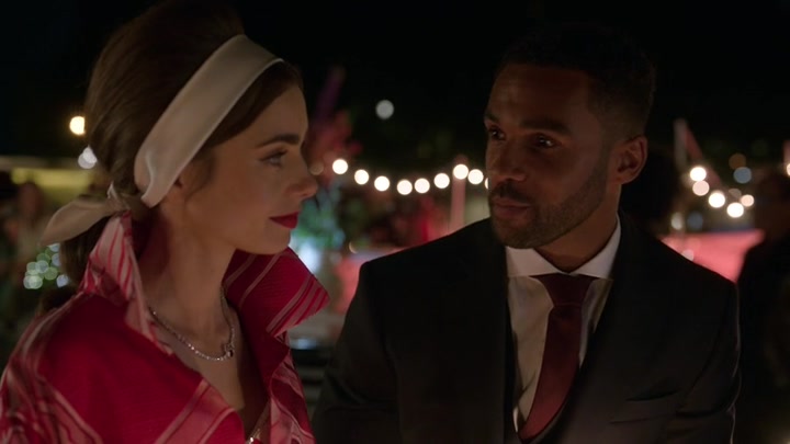 Emily_in_Paris_S02E05_WEBRip_x264-ION10_2540.jpg