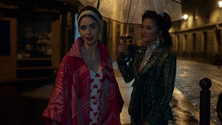Emily_in_Paris_S02E05_WEBRip_x264-ION10_2591.jpg