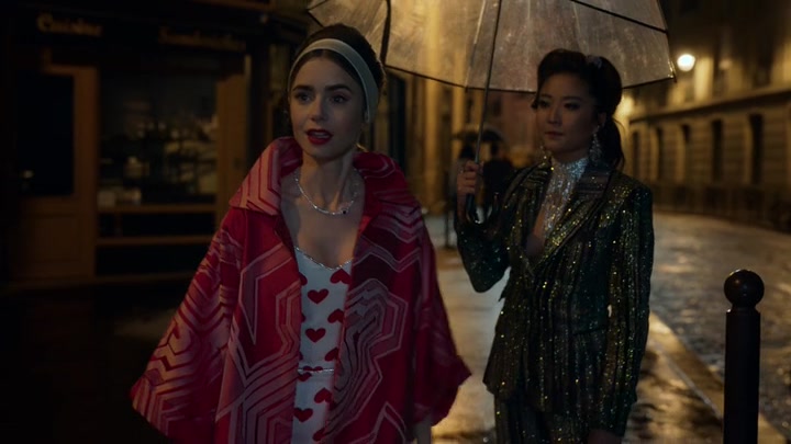 Emily_in_Paris_S02E05_WEBRip_x264-ION10_2592.jpg
