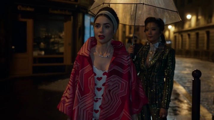 Emily_in_Paris_S02E05_WEBRip_x264-ION10_2593.jpg