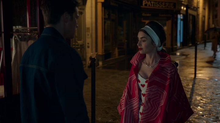 Emily_in_Paris_S02E05_WEBRip_x264-ION10_2628.jpg