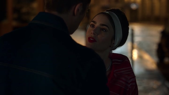 Emily_in_Paris_S02E05_WEBRip_x264-ION10_2658.jpg Emily_in_Paris_S02E05_WEBRip_x264-ION10_2658.jpg