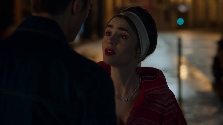 Emily_in_Paris_S02E05_WEBRip_x264-ION10_2687.jpg