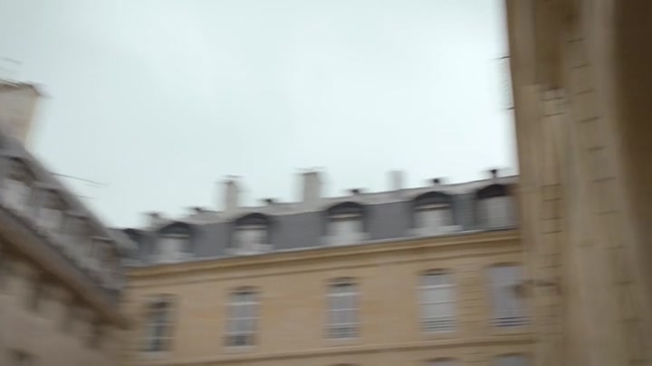 Emily_in_Paris_S02E06_WEBRip_x264-ION10_0118.jpg Emily_in_Paris_S02E06_WEBRip_x264-ION10_0118.jpg