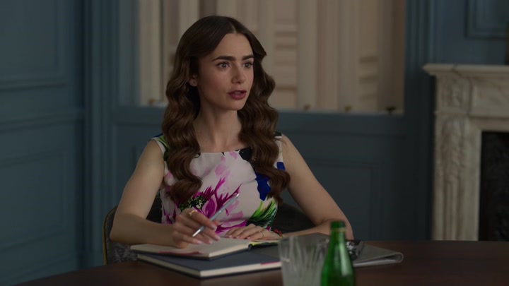 Emily_in_Paris_S02E06_WEBRip_x264-ION10_0178.jpg