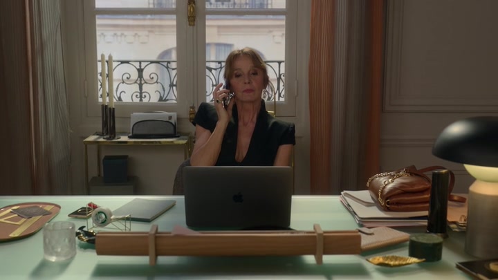 Emily_in_Paris_S02E06_WEBRip_x264-ION10_0343.jpg Emily_in_Paris_S02E06_WEBRip_x264-ION10_0343.jpg