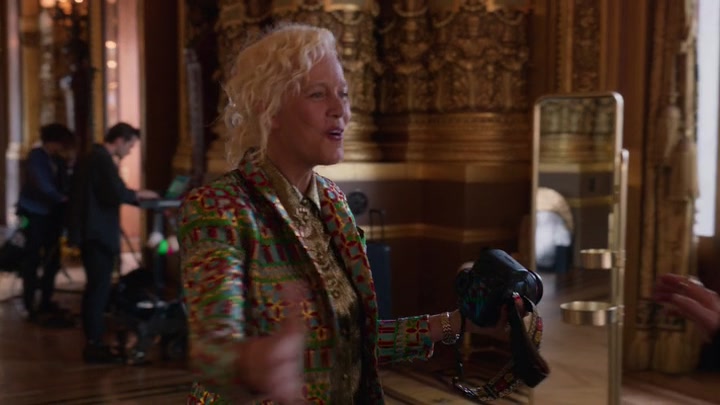 Emily_in_Paris_S02E06_WEBRip_x264-ION10_0452.jpg Emily_in_Paris_S02E06_WEBRip_x264-ION10_0452.jpg