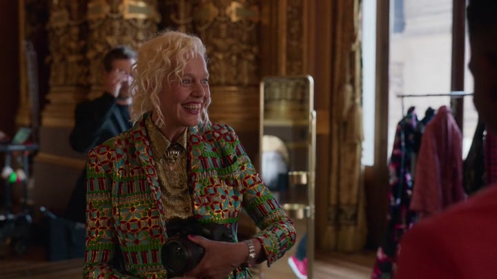 Emily_in_Paris_S02E06_WEBRip_x264-ION10_0481.jpg Emily_in_Paris_S02E06_WEBRip_x264-ION10_0481.jpg