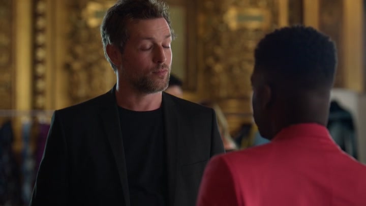 Emily_in_Paris_S02E06_WEBRip_x264-ION10_0517.jpg Emily_in_Paris_S02E06_WEBRip_x264-ION10_0517.jpg