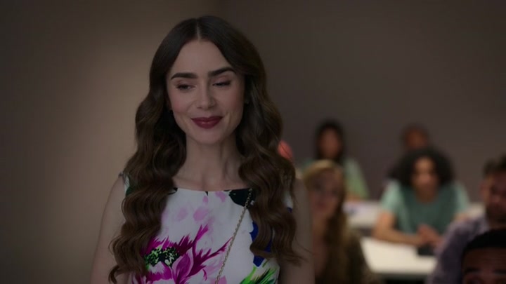 Emily_in_Paris_S02E06_WEBRip_x264-ION10_0633.jpg