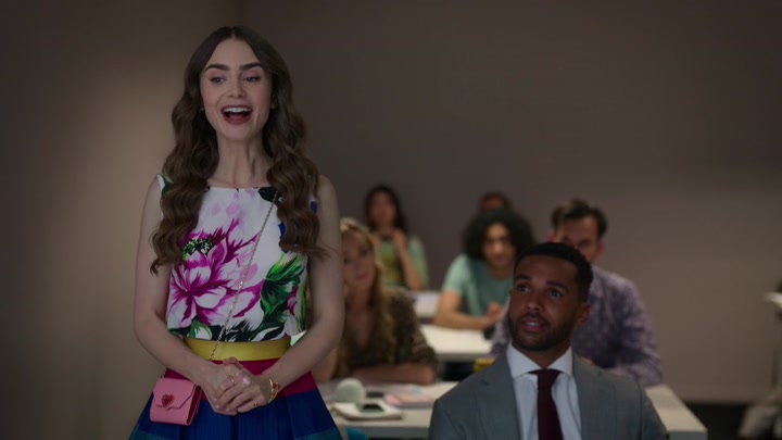 Emily_in_Paris_S02E06_WEBRip_x264-ION10_0652.jpg