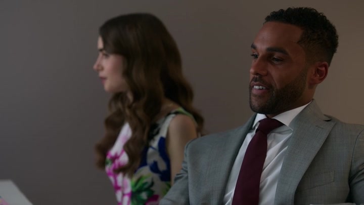 Emily_in_Paris_S02E06_WEBRip_x264-ION10_0699.jpg