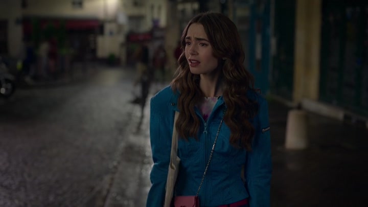 Emily_in_Paris_S02E06_WEBRip_x264-ION10_0751.jpg