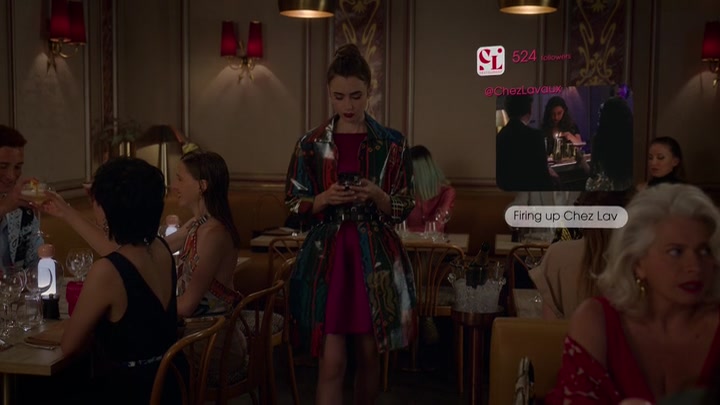 Emily_in_Paris_S02E06_WEBRip_x264-ION10_1097.jpg