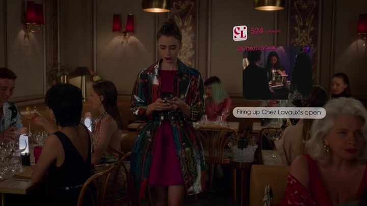 Emily_in_Paris_S02E06_WEBRip_x264-ION10_1098.jpg